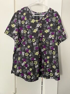 WonderWink Gray Floral V-Neck Scrub Top with Purple & Yellow Accents